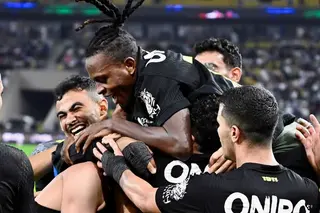 احتفال بقميص الأهلي.. لقطات لم تذع من مباراة الزمالك والجيش الرواندي (صور) 17 أكتوبر 2026 10:14 م